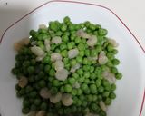 Foto del paso 2 de la receta: Guisantes con Gambas