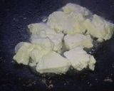 A picture of step 1 of Hara Chana Paneer.