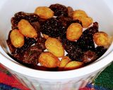A picture of step 2 of Tart & sweet trail mix.