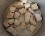 Foto del paso 2 de la receta: Carne de puerco con frijol ayocote