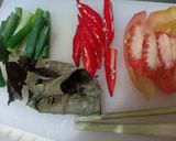 Foto langkah ke 3 dari resep Ikan Acar Bumbu Kuning.