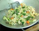 Foto langkah ke 3 dari resep Sayur capcay ' simple aja'.