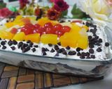 A picture of step 8 of Fruit cocktail pastry with 3 minutes microwave oven brownies.