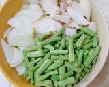 รูปขั้นตอนการทำที่ 2 ของ "ผัดกะเพราไก่ตามใจฉัน"