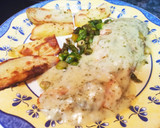 Foto del paso 6 de la receta: Salmón en salsa verde con guarnición de patatas y espárragos