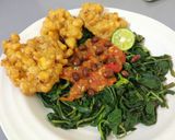Foto langkah ke 4 dari resep Plecing kangkung + bakwan jagung.