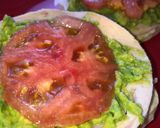 Foto del paso 4 de la receta: Pan con tomate, palta y mortadela
