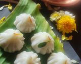 A picture of step 4 of Ukadichi Modak.