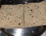 A picture of step 4 of Chilli cheese corn sandwich.