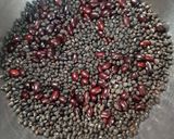 A picture of step 1 of Dal Makhani.