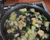Foto del paso 6 de la receta: Pollo con champiñones y camarones