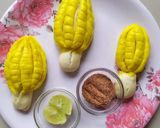 स्वीट कॉर्न शेप स्टीम्ड बन (Sweet corn shape steamed bun recipe in Hindi) रेसिपी चरण 8 फोटो