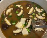 Hình bước làm 3 của món Canh Miso Nấm Đậu Hũ Non Chay