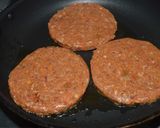 Foto del paso 8 de la receta: Medallones de cordero con frutos secos
