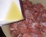 A picture of step 2 of Beef tikka pizza.