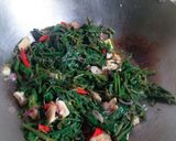 Foto langkah ke 3 dari resep Tumis Tauco Kangkung Tahu.