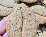 Foto del paso 4 de la receta: Galletitas integrales de limón y semillas de amapola
