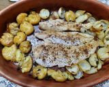 Foto del paso 6 de la receta: Merluza a la menta con papines y cebollines
