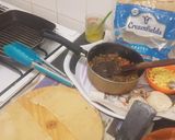 A picture of step 4 of Grilled filled pockets.