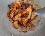 Foto langkah ke 6 dari resep Oseng jambal tahu pedas.