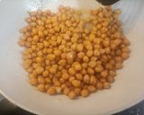 Foto del paso 4 de la receta Pollo con aguacate y mermelada y garbanzos garrapiñados