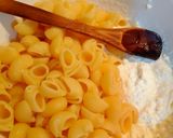 Foto del passaggio 4 della ricetta Conchiglie con crema di ricotta