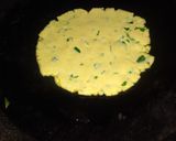 A picture of step 3 of Makki roti.