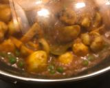 A picture of step 6 of Mushroom Matar.