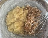 Foto langkah ke 2 dari resep Very banana cake, no mikser, 1 telur.
