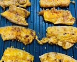 Hình bước làm 3 của món Thịt heo nướng cuốn lá rong biển