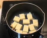 煎雞蛋豆腐（老皮嫩肉） 一人份食譜 快速上桌 便當菜的食譜步驟3照片