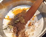 Sajtos tejfölös krumplifőzelék sült kolbásszal (rántásmentes és habarásmentes) recept fázis 1 fotója