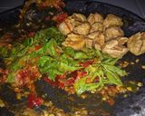 Foto langkah ke 3 dari resep Sambel Terasi Kemangi.