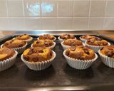 Foto del paso 12 de la receta: Magdalena con pepitas de chocolate
