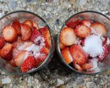 Foto del paso 2 de la receta: 🍓Frutillas con crema en vasito 🍓Especiales, con sabor a infancia 🍓