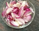 A picture of step 2 of Mushroom Biryani.