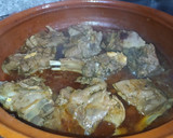 Foto del paso 3 de la receta: Cordero recental asado en cazuela