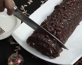 A picture of step 17 of Snickers Chocolate Roll Cake.