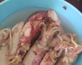 Foto langkah ke 1 dari resep Cumi Asin Pedas Oseng Kemangi.