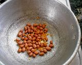 A picture of step 3 of Coconut rice.