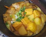 Foto langkah ke 5 dari resep Ayam Kentang Tahu.