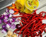 Foto langkah ke 1 dari resep Sambal Bawang Ala Bu Rudi.