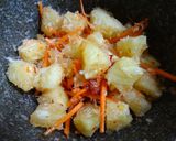 รูปขั้นตอนการทำที่ 4 ของ ส้มตำสับปะรด