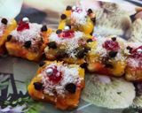 A picture of step 6 of Mango Cake Bites.