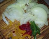 Foto del paso 2 de la receta: Fideos coditos con salsa de camarones y mejillones pelados