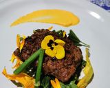Foto del paso 9 de la receta: Medallón de res con costra de chapulínes y chiles secos