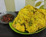 Foto langkah ke 7 dari resep Tempe Mendoan Enak.