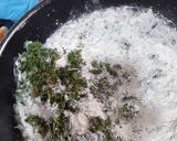 صورة لخطوة 1 من وصفة اقراص الزعتر الاخضر 🌱🧀🍃