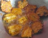 A picture of step 3 of Potato fritters.