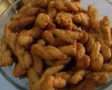 Foto langkah ke 6 dari resep Kue tambang/plintir renyah gurih.